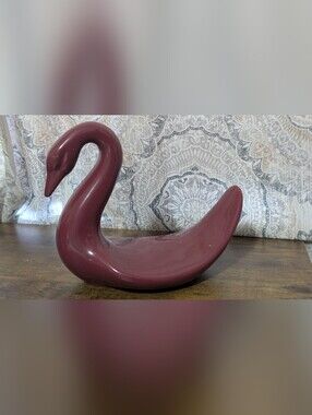 Vintage Mauve/Plum Ceramic Swan Guest Towel Holder Bathroom Decor